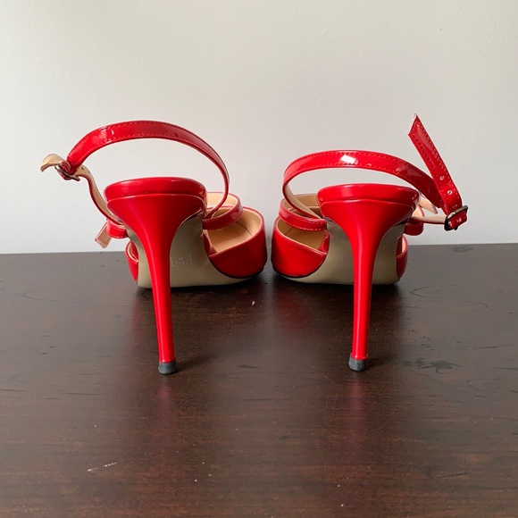 Red pumps - Picture 3 of 6